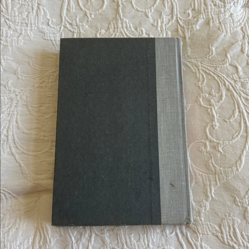 Lord‎ of the Hollow Dark St. Martin's Press 1979 by Russell Kirk Hardcover